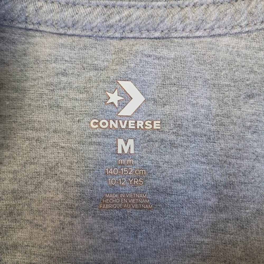 Converse Girl's Long Sleeve TShirt Gray Size Medium (10-12) Years
